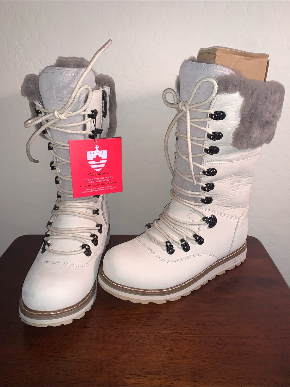 ROYAL CANADIAN NEW WITH TAGS SZ 7 CASTLEGAR MIDCALF WATERPROOF LEATHER BOOT